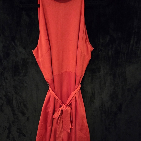 Vincent camuto halter neck maxi dress with asymmetrical hem - Picture 2 of 11